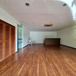 Village Tower (D10), Condominium #562517411